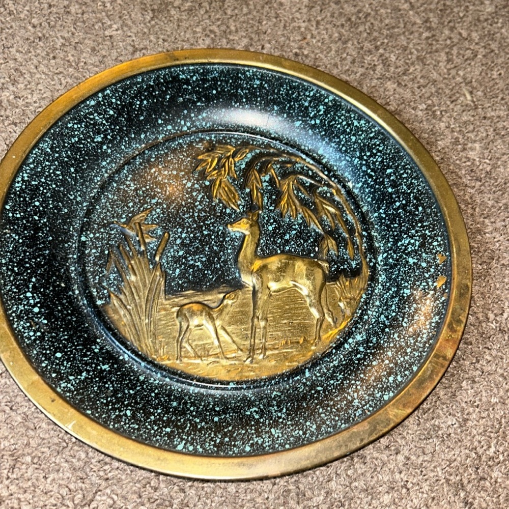 Vintage Brass Speckled Deer and Baby wall Decor Plate